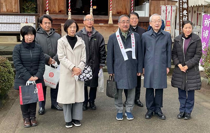 相模国三之宮・比々多神社 あけましておめでとうございます