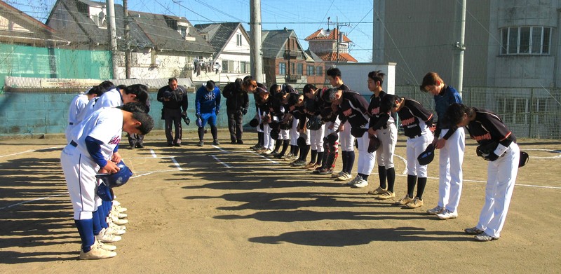 鶴巻温泉病院 院長ブログ 厚木市立南毛利中学校でキャリア説明会と野球教室を開催