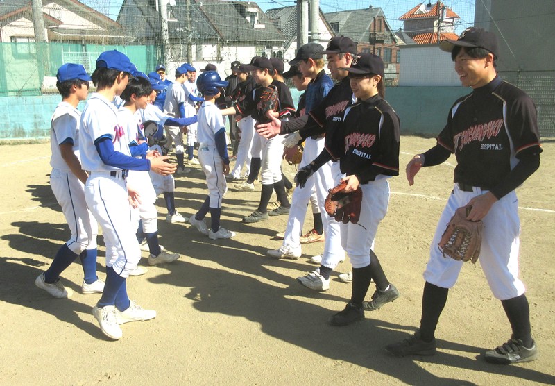 鶴巻温泉病院 院長ブログ 厚木市立南毛利中学校でキャリア説明会と野球教室を開催